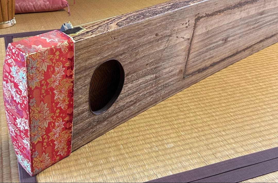 送料無料　木製筝 13本弦 和柄カバー付き