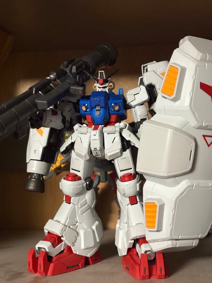 中華プラモ　ソロモン　MGサイズ　組み立て済み中古品　ジャンク