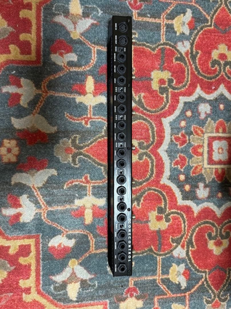 ギター One Control CAIMANTAILLOOP