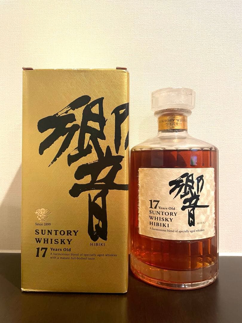 【未開封⭐︎レア】響17年　サントリーウイスキー 箱付き　700ml 43%