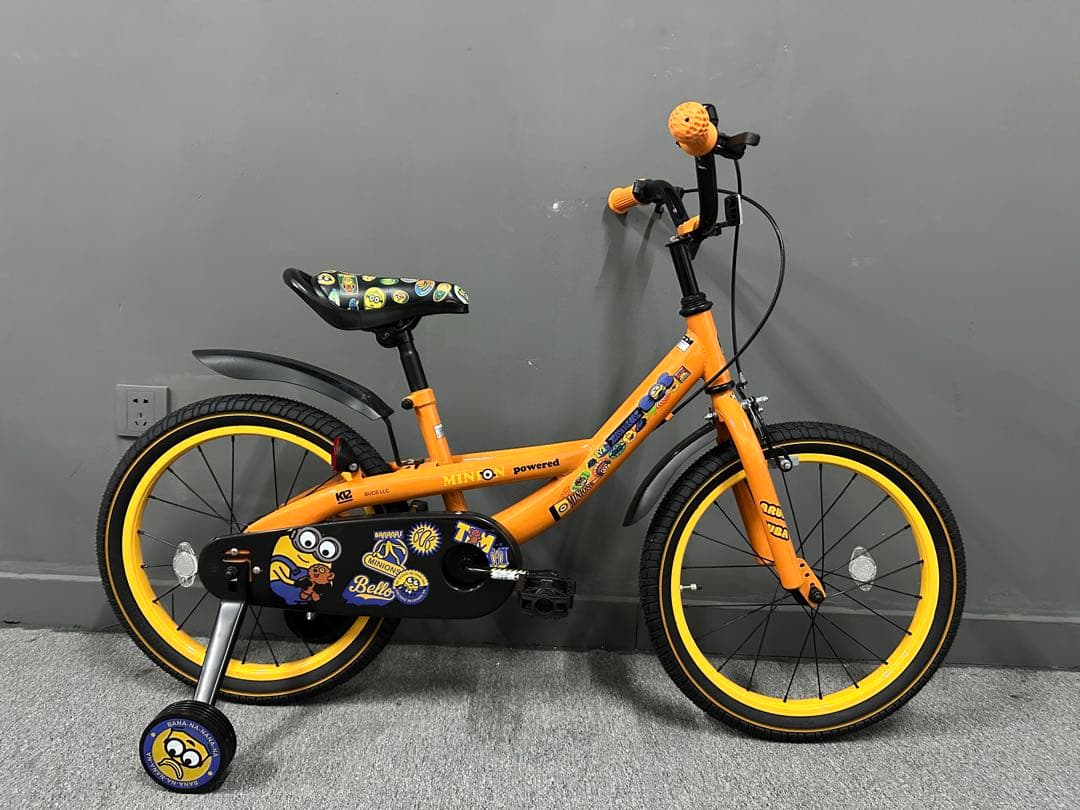 【新品・未使用】ミニオンズ 子供用自転車 18インチ 補助輪付き 正規デザイン