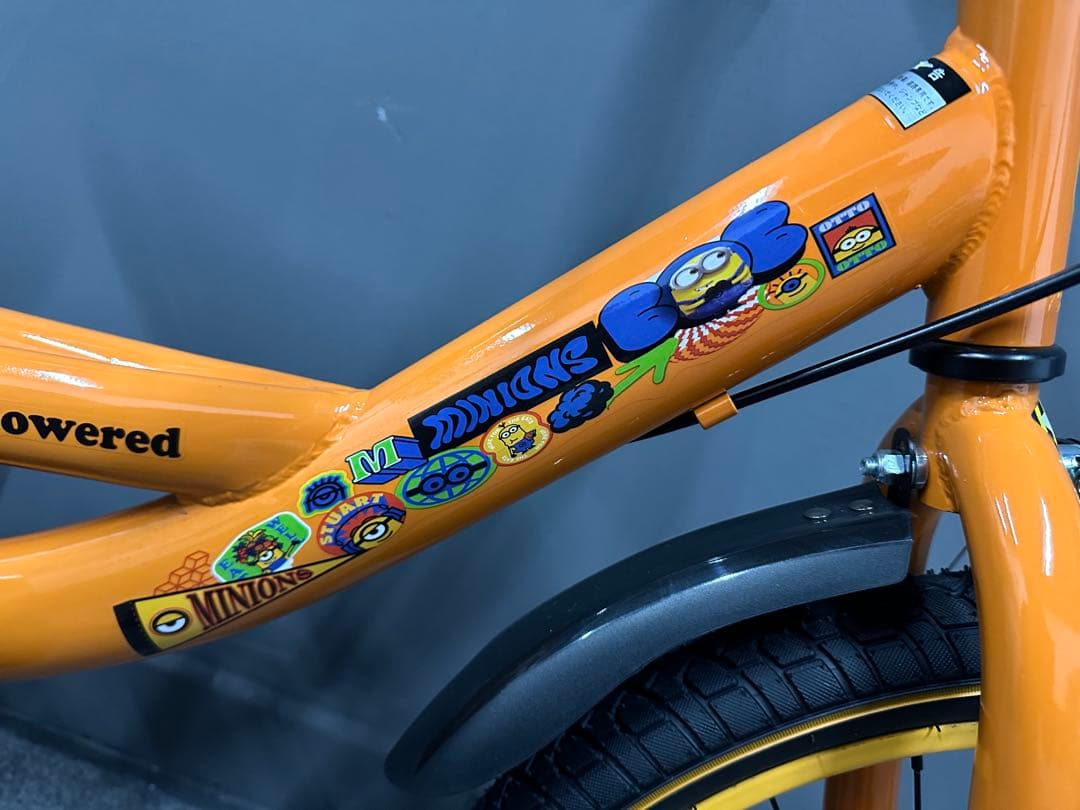 【新品・未使用】ミニオンズ 子供用自転車 18インチ 補助輪付き 正規デザイン