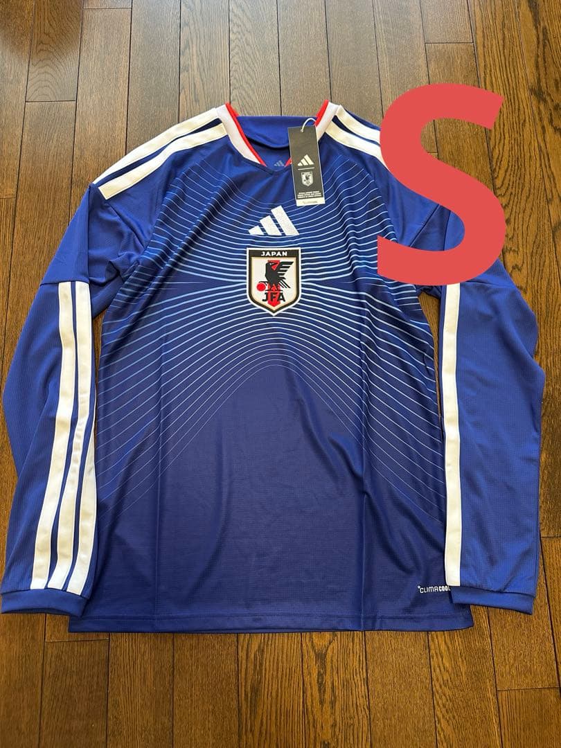 【新品タグ付】サッカー 日本代表 2026 ホーム　ユニフォーム S 長袖