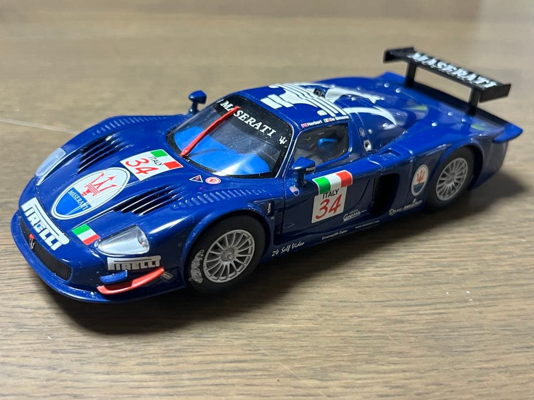 マセラティ MC12 FIA GT Imola 2004 スロットカー