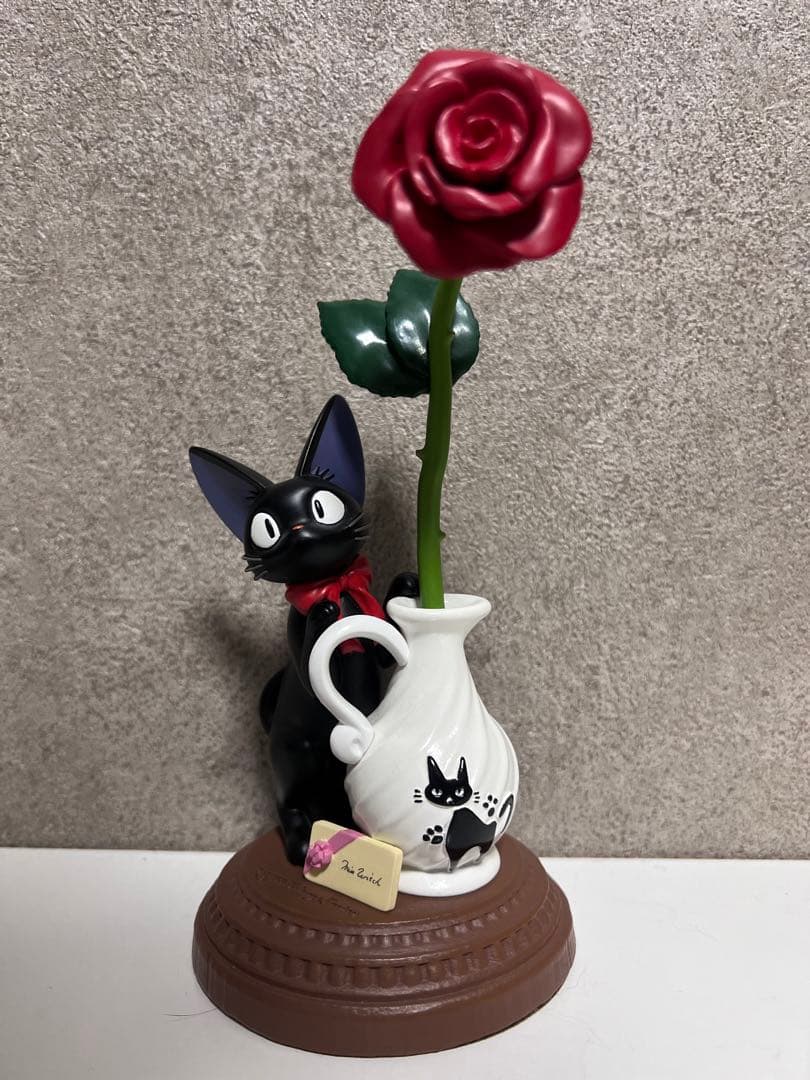 ジブリ 魔女の宅急便 一輪のバラ 2022年カレンダー ジジ