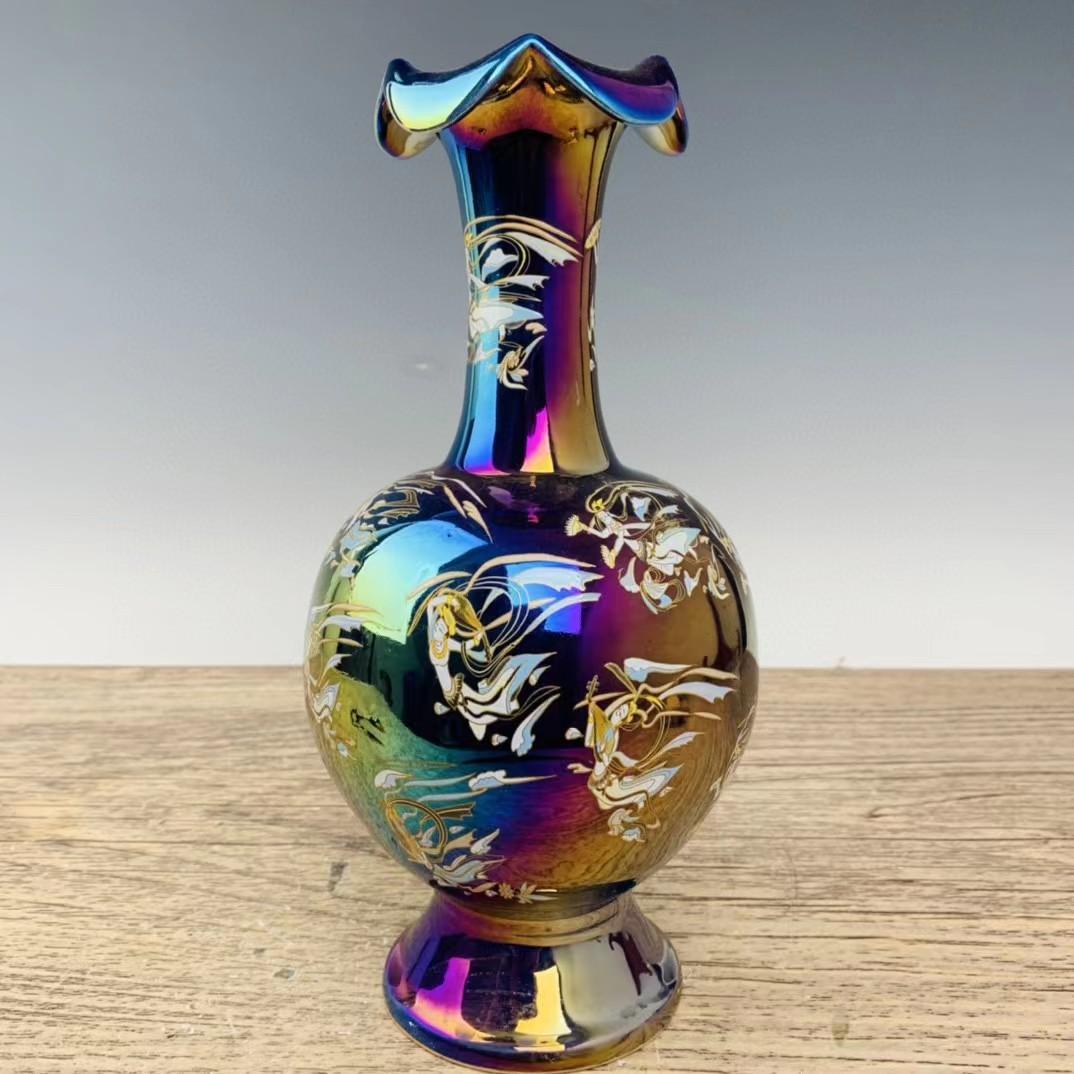 中国古美術・旧蔵の磁器・定瓷七彩飛天紋花口瓶・置物・書道具・茶道具・文房具・賞物