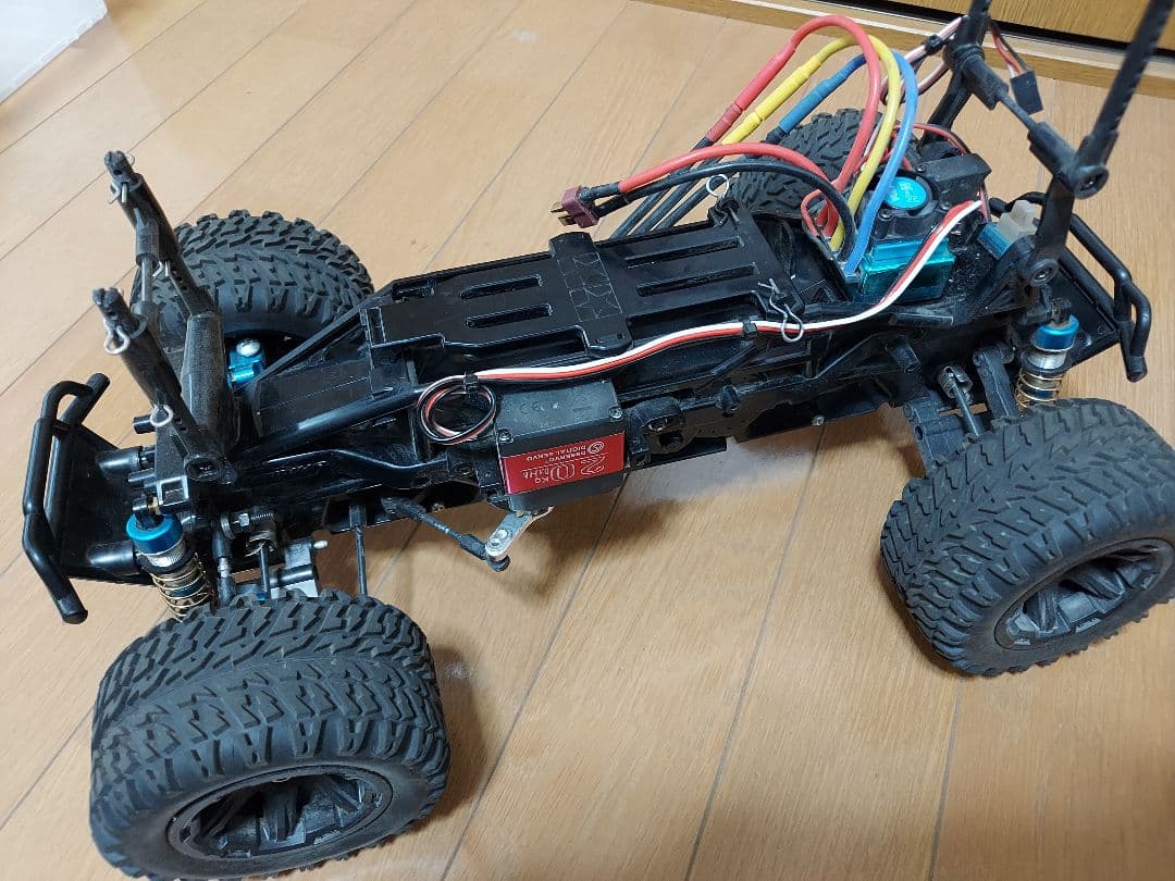 タミヤ　GF-02(スカッシュバン)　ランクルボディ