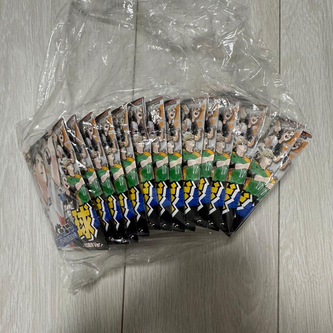 ハイキュー　これクッション缶バッジ　10周年ver.球　未開封　14個
