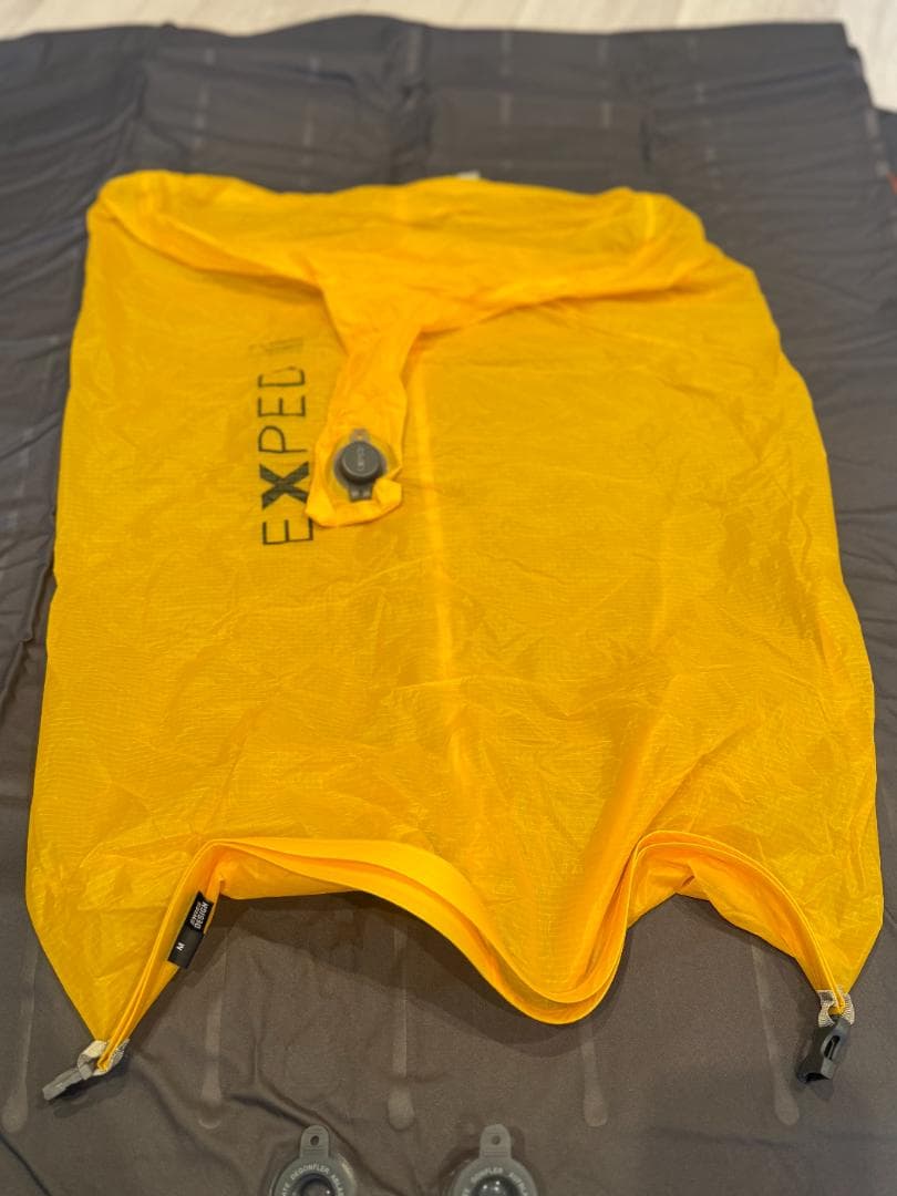 新品・未使用 Exped SynMat XP 7LW 受賞冬マットR値 4.8