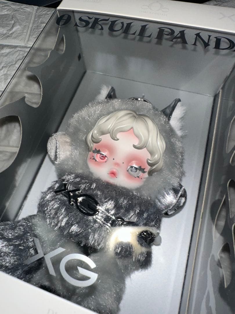 正規品 スカルパンダSKULLPANDA × XG ぬいぐるみペンダント日本限定