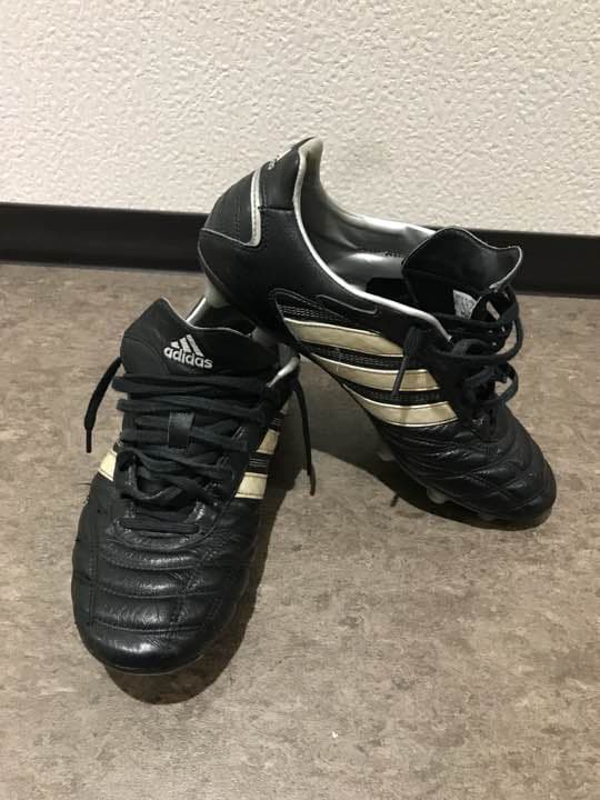 アディダス サッカースパイク