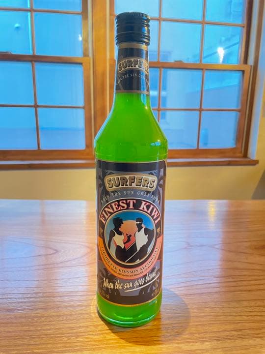 激レア　入手困難リキュール　サーファーズ　ファイネスト　キウイ　オリジナルラベル