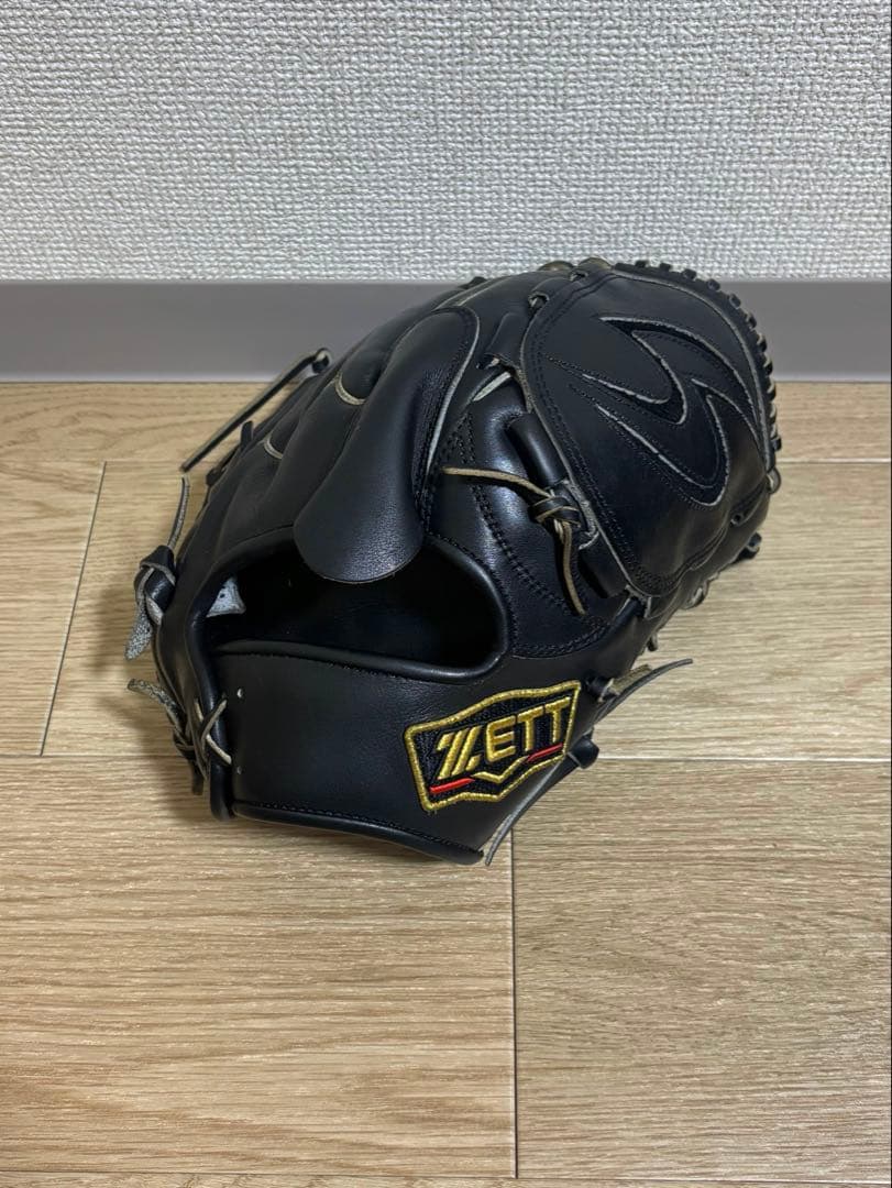 《漆黒》ZETT プロステイタス　軟式投手用グローブ