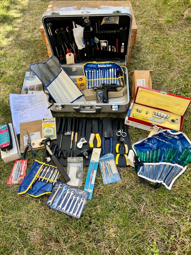 米軍放出未使用品 希少品 ゼロハリケース入り ビンテージ整備ツールキット木箱付き