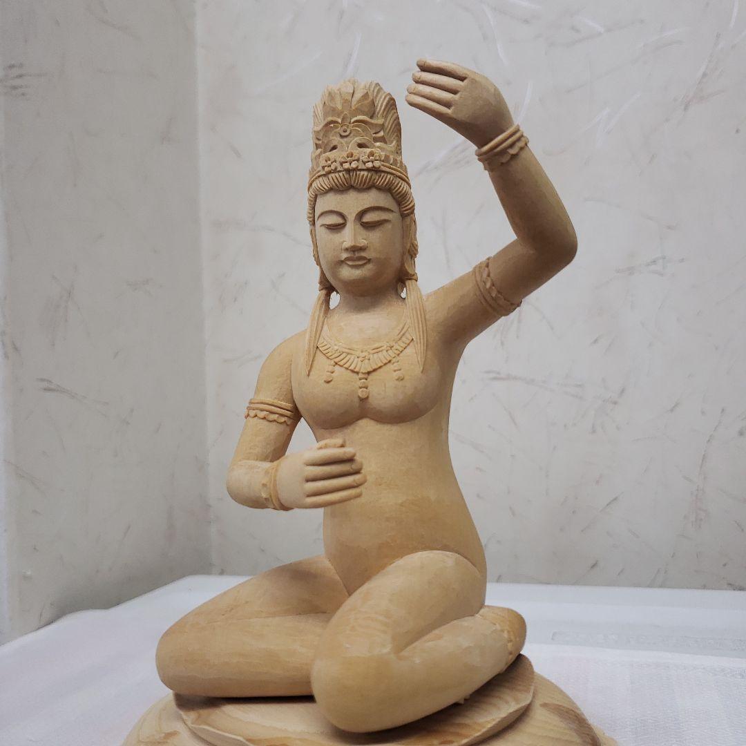 新彫り　特価　美しい仏像です◆金運ヒバ材 弁財天◆秘部バチ付き２８cm