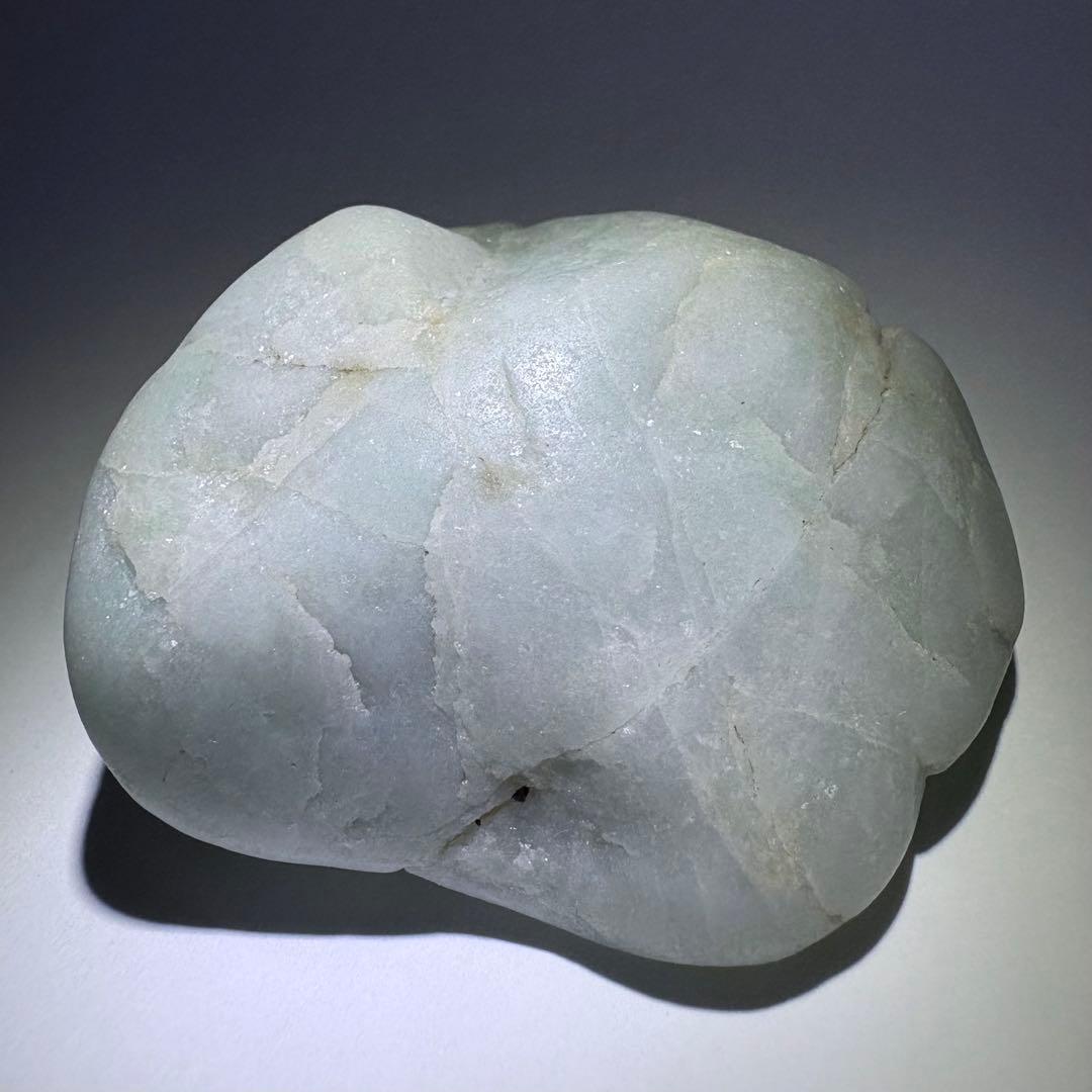 糸魚川　翡翠　ヒスイ　ひすい　海石　約68g