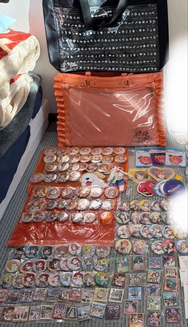 ラブライブシリーズ缶バッジとバッグセット