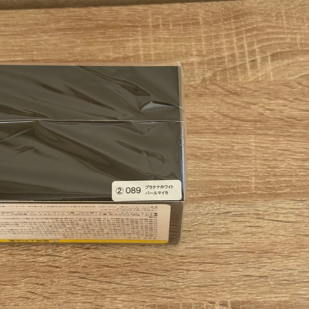 【非売品】トヨタ 新型アクア プラチナホワイトパールマイカ 1/30ミニカー