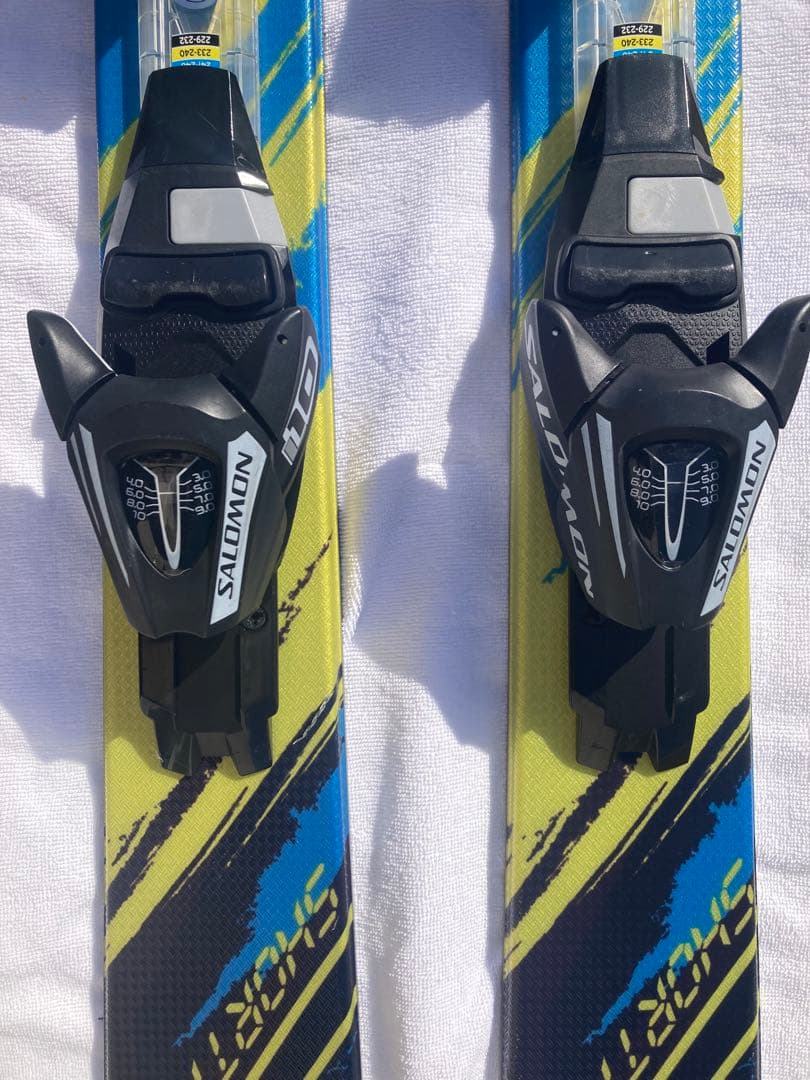 【美品】ショートスキー　SALOMON ショートカート125 バンド ケース付