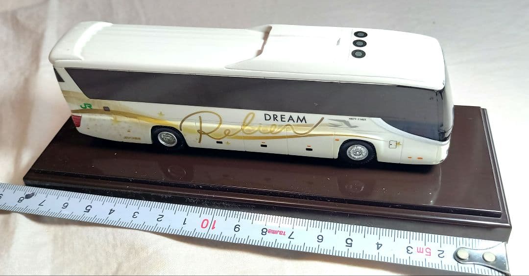 JRバス関東　日野セレガ　「プレミアムドリーム　ルリエ号」白カラー