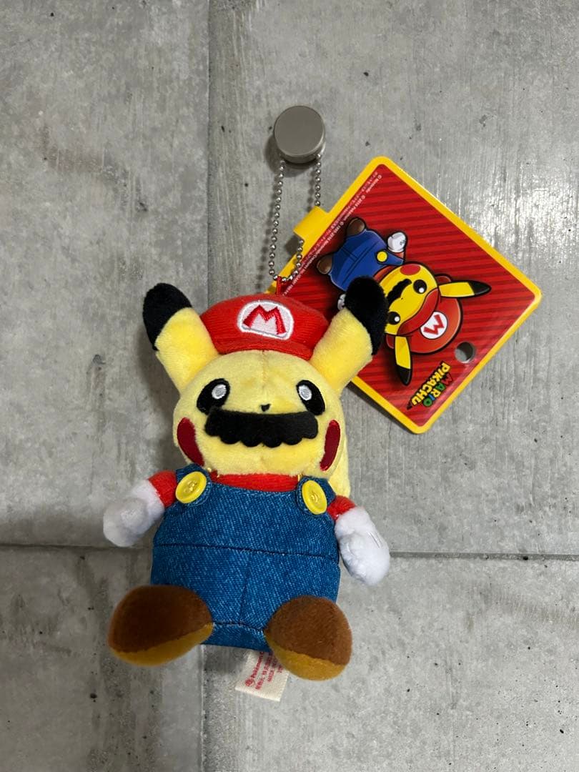 マリオピカチュウ　ルイージ マスコット　ぬいぐるみ　ポケモンセンター　ポケモン