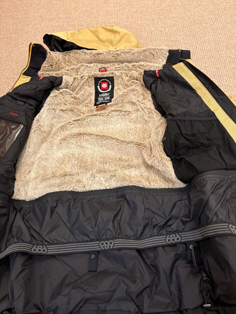 686 インフィドライ フード付きジャケット&OPボドムセット