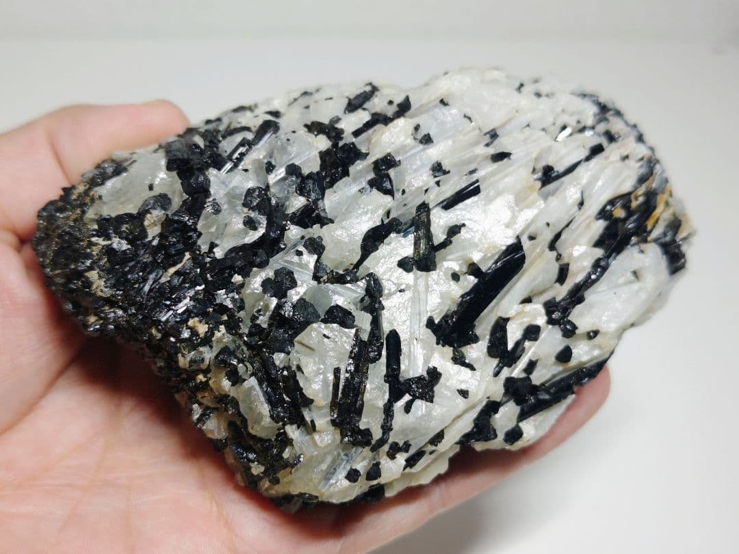 トルマリン 469g クォーツ 水晶 原石 鑑賞石 自然石 誕生石 鉱物 水石