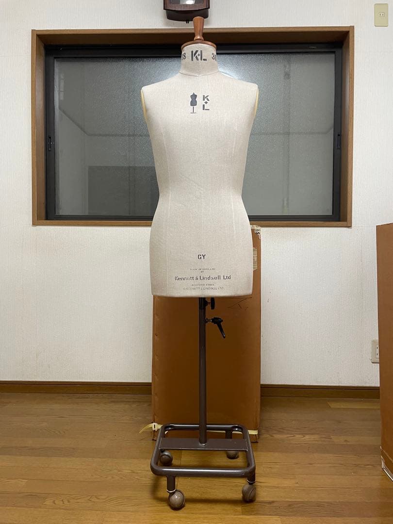 メンズトルソー イギリス製ケネット&リンドセル KENNTT& LINDSELL