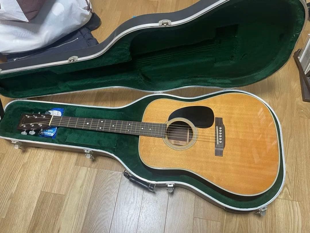 yama　マーチン D28 (ハードケース、証明書有)