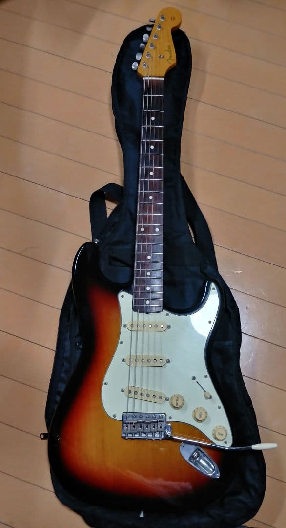 Fender フェンダージャパン　ストラトキャスター　ST62-70TX？