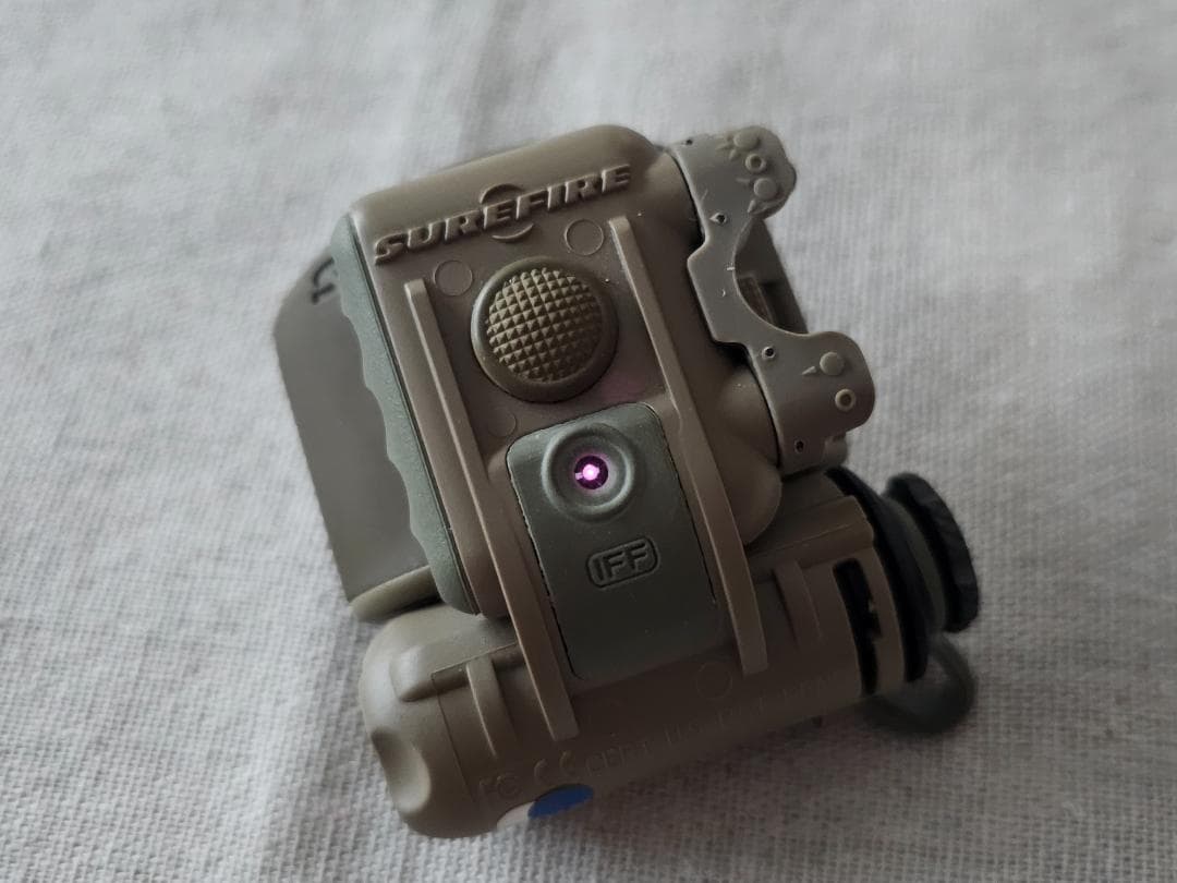 [中古]　米軍実物　SUREFIRE HELMET LIGHT HL1-B-TN