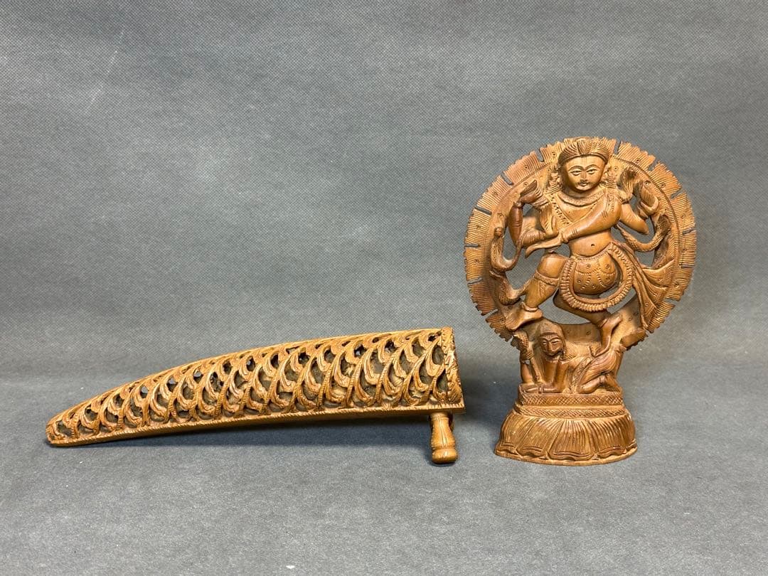 インド　白檀　木彫り　仏教美術　仏像 骨董 木像　木製　仏教　密教　置物