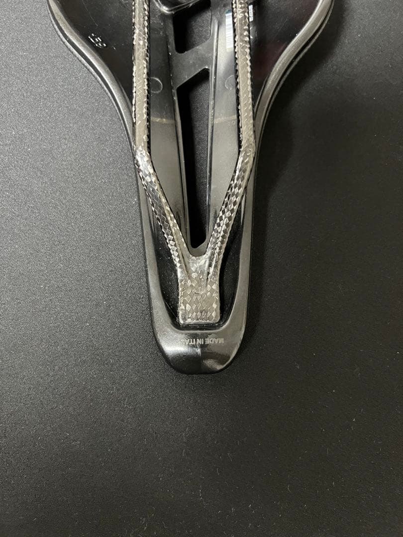 ビアンキ カーボンサドル