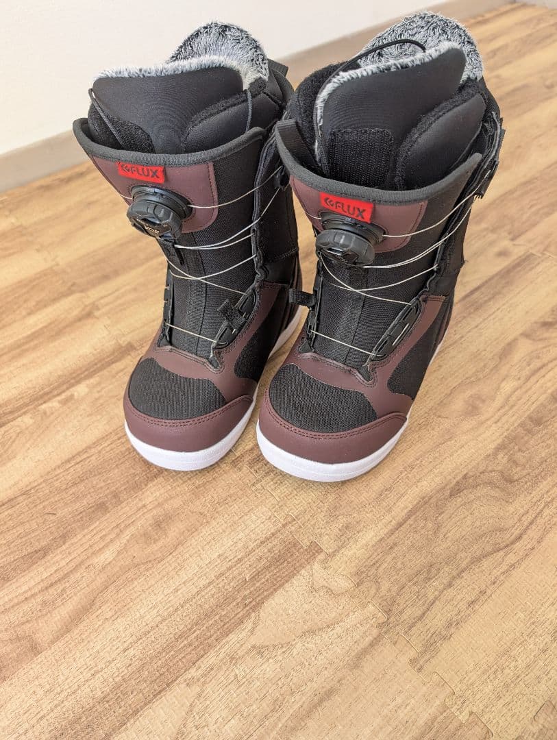 即日発送します　未使用品！　FLUX BOAブーツ 23.5cm