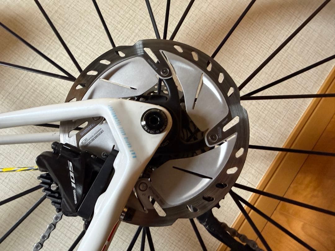 K　FOCUS IZALCO RACE