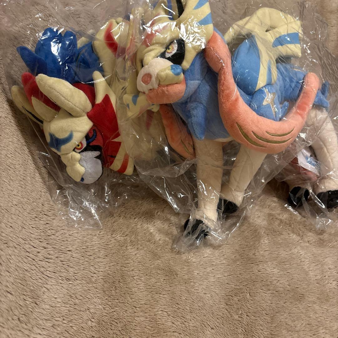 ポケモンセンター　ザシアン　ザマゼンダ　ぬいぐるみ