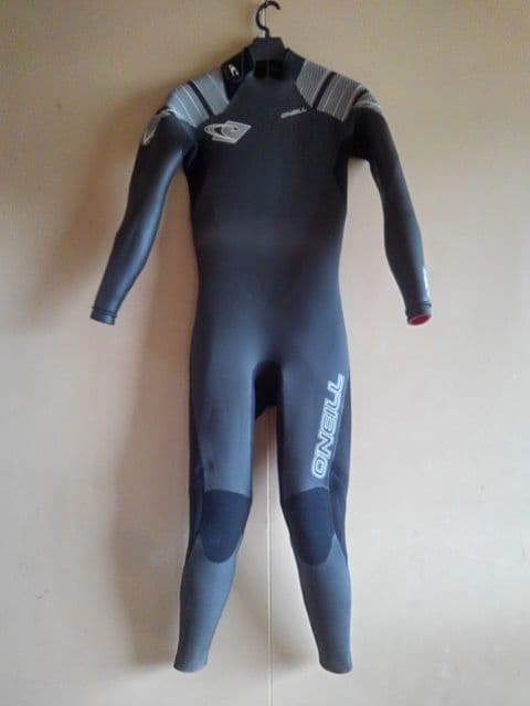 ◎美品・オニール・ウェットスーツ・5/3mm・黒・ML