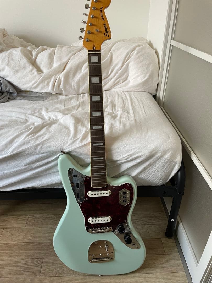 あ*た様 Squier classic vibe 70s Jaguar 改造品