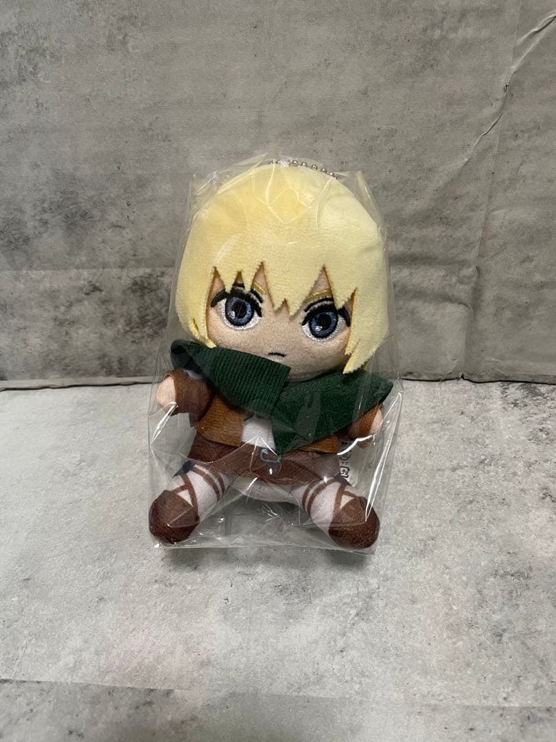 進撃の巨人 お座りぬいぐるみ ミニ　アルミン・アルレルト　調査兵団　自由の翼