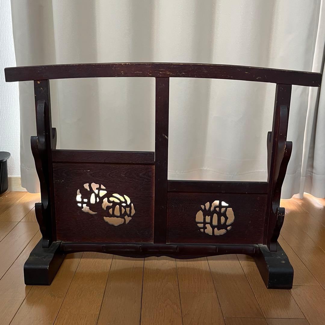 蔵出し　鍔透かし彫り 刀掛け 四振掛