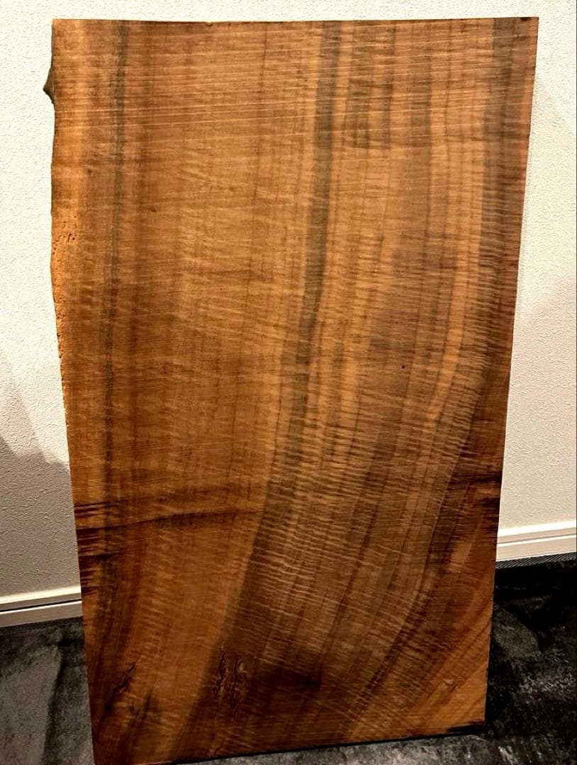 ※赤字放出【秘蔵材】5Aマスターグレード、クラロウォールナット/1ピースボディ材