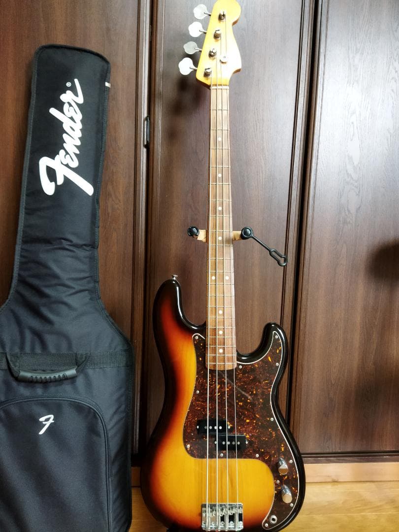 フェンダージャパン　Fender Japan PB62-US 3TS