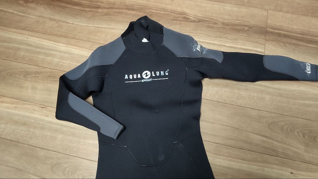 【美品】Aqua Lung ウェットスーツと軽器材セット