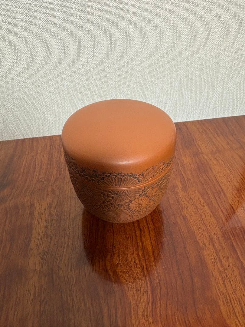 常滑焼_陶元作_菊柄彫刻の棗