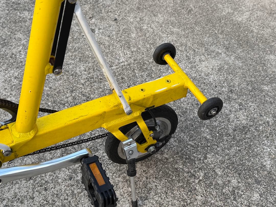 CarryMe 8インチ折りたたみ自転車 / キャリーミー