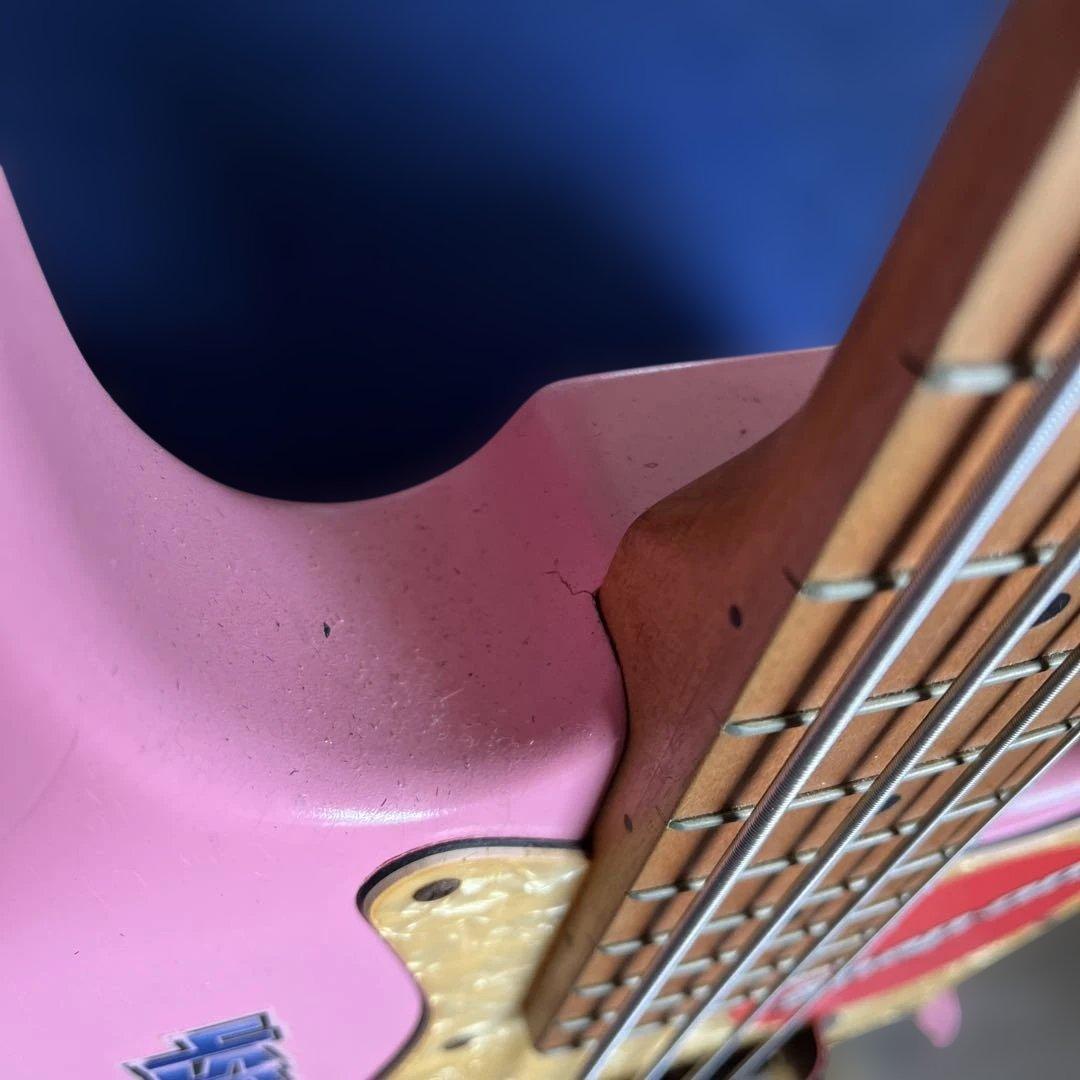 Brian by Bacchus ピンク エレキベース