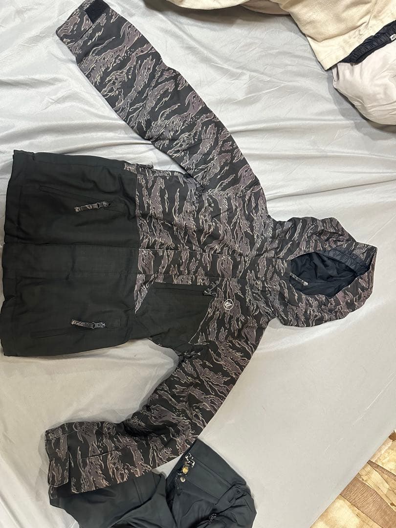 ボルコム　volcom セットアップsサイズ　ジャケット