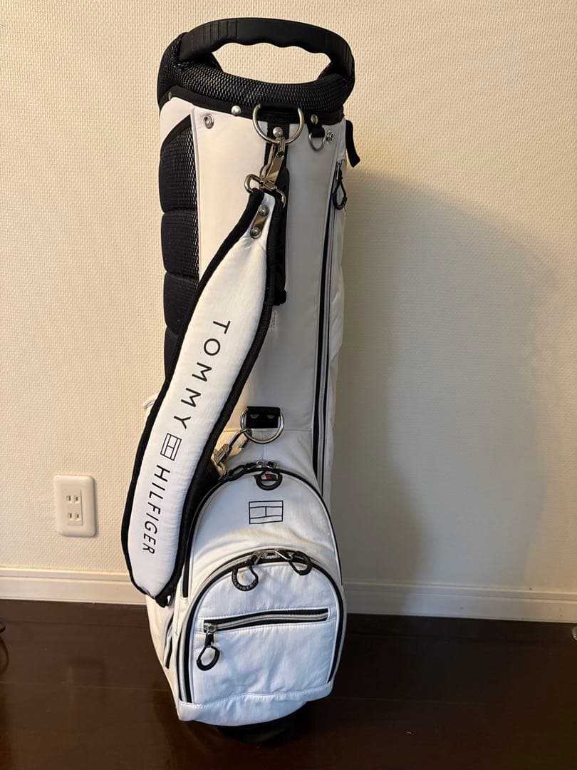   ホワイト キャディバッグ　スタンドタイプ　軽量