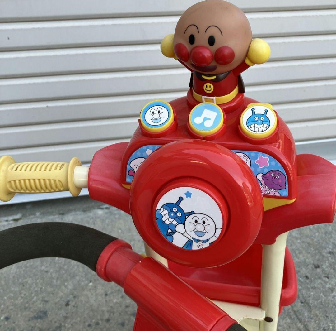 送料込み　アンパンマン三輪車　デラックスⅡ　DX2 レッド