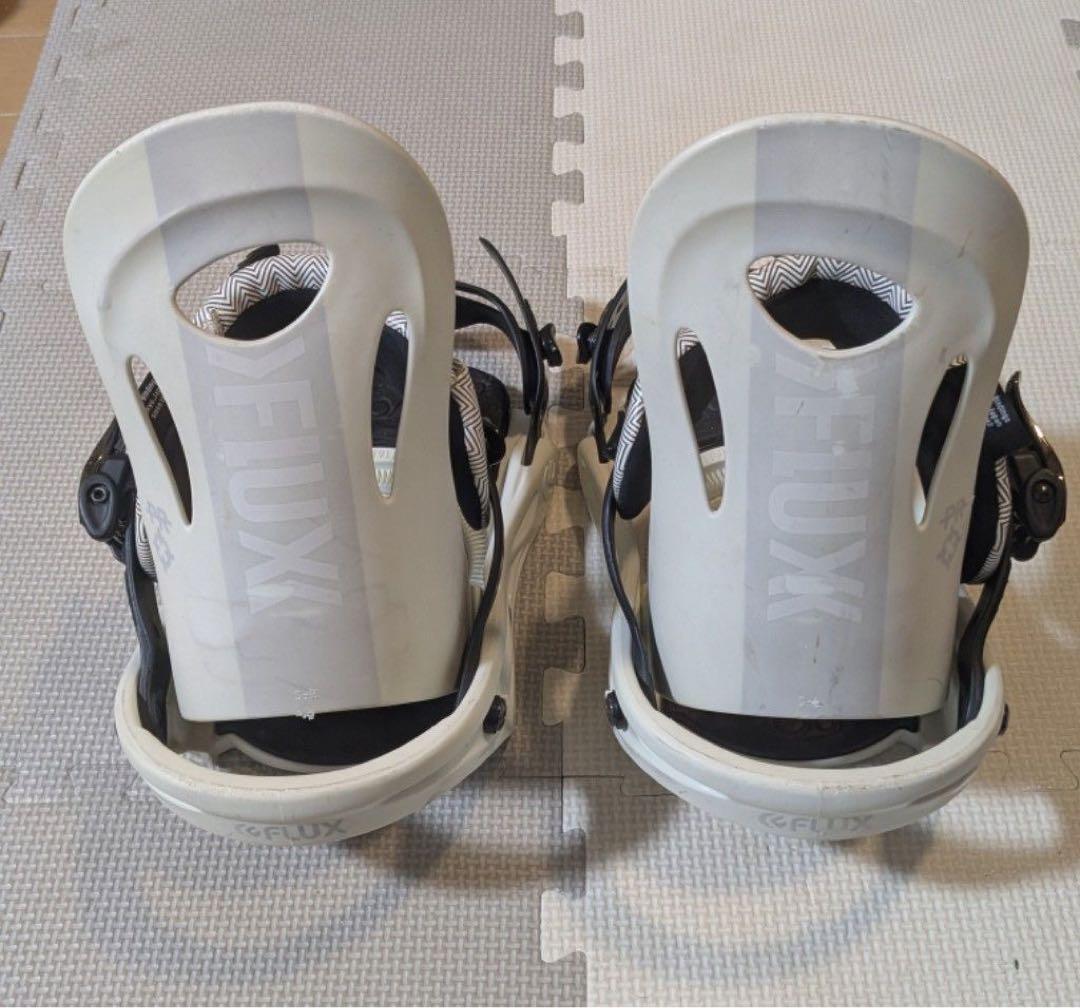 FLUX スノーボードビンディング Sサイズ ホワイト